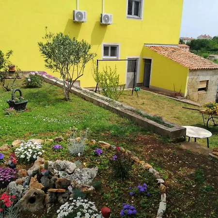 Oasis L&d Apartman Pula